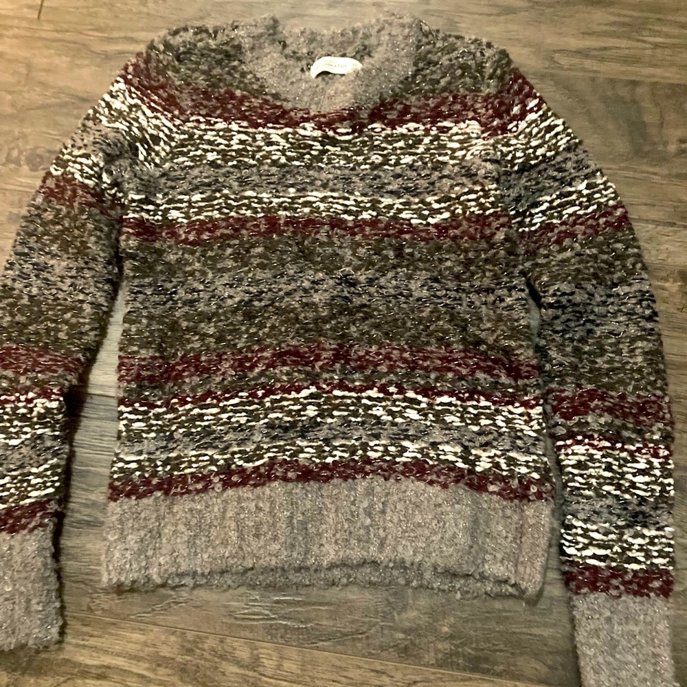 Abercrombie woman’s sweater size XS